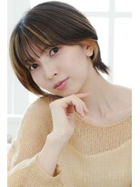 トップシェイプ(TOP SHAPE) くびレイヤーエモージュ斜めバングイメチェン愛されショート