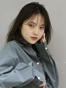 ガーランドギンザ(Garland Ginza) ミディアムレイヤー　シースルーバング