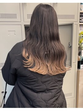 ヴァーディ オモテサンドウ(Vardy omotesando) グラデーションカラー・表参道ケアブリーチ・エンドカラー・原宿