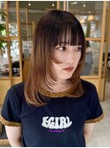 顔周りレイヤーカット