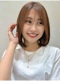 ナチュラルボブ大人かわいいアッシュベージュシースルーバング