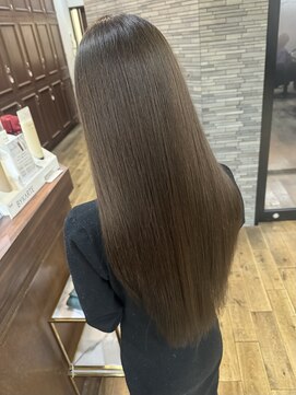 ミラ(MIRA) 暗すぎないグレージュカラー