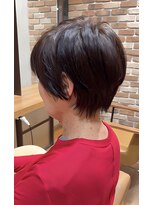 ヴィサージュクルー(VISAGE crew) 女性らしさがあり若々しいショートレイヤーデザイン!