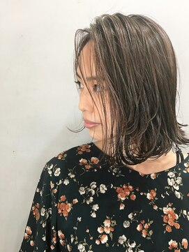 シュプール(SPUR) アゴラインボブ×スモーキー