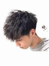 髪屋オトコガミ(OTOKOGAMI) 刈り上げマッシュ×ツイストスパイラル