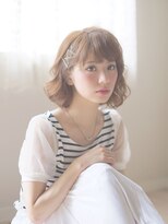 オジコロジ(ojiko.roji)&nbsp;☆月曜営業☆ojiko.大人可愛い金ピン耳掛け小顔ミディ