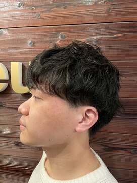 アンスール(Une seule) メンズマッシュパーマニュアンスパーマスパイラルパーマ刈り上げ