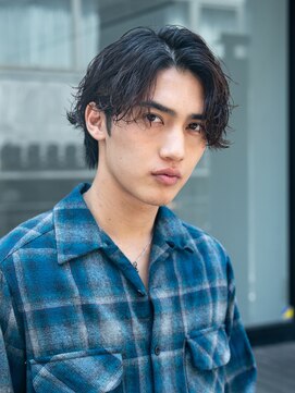 フィフス 神南(fifth) センターパート波巻きパーマスパイラルパーマ