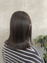 ネオリーブカフ 鶴ヶ峰店(Neolive caff)&nbsp;グレージュ　外ハネ　切りっぱなし