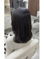 ヘアーアンドエステティック ヴェリス(hair&esthetic Velis) 【Velis】イルミナカラーの暗髪セミロング♪