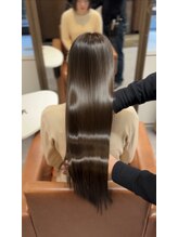 【話題の世界一ダメージさせない髪質改善カラーや縮毛矯正が得意】豊富な知識を持ったスタッフが在籍☆