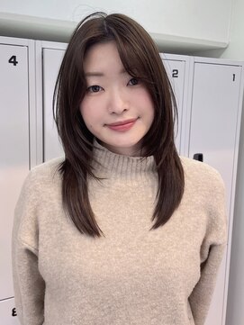 シェノン バイ アランスミシー 表参道(CHAINON by Alan smithee) グレージュ×スリークレイヤーカット