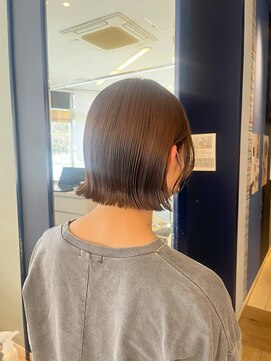 コワファースト 大分(COIFF1RST) ブリーチなしのアッシュブラウンカラー！ぱつっとボブ