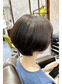 襟足すっきりショートボブ