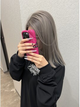 エレクシィ(ELEXY) シルバーグレージュ　ミディアムボブ