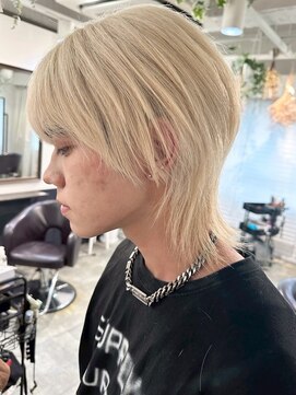 イリ 心斎橋(ili) ハイライトカラー/ミルクティーベージュ/レイヤーカット