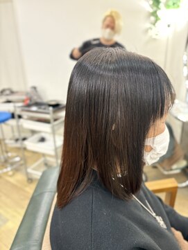 ビィーワンイースト(Be 1 EAST) ミディアムカット