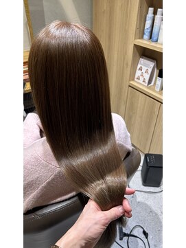 テラスヘアヴィラ 新潟駅南(TERRACEhairVilla) 艶髪アッシュカラー