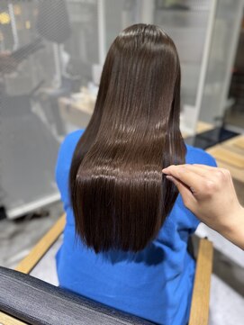 タミーズ 金山(Tummy's) 髪質改善ストレート