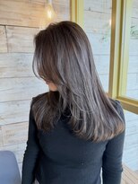 プアヒール(pua heal)&nbsp;ロングレイヤースタイル