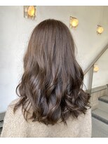 ヘアアンドメイク スタジオ ミムロ(HAIR&MAKE STUDIO MIMURO) レイヤーカット・ミルクティーベージュ