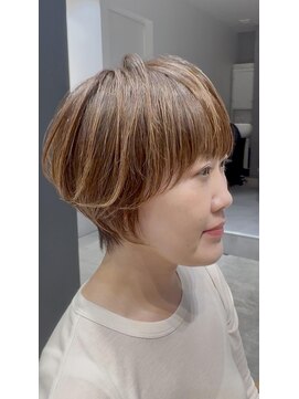 アルトル 池袋2nd(altru) ◇大人40代50代60代ショートボブ丸みショート白髪ぼかし