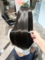 クプラ(Qpula)&nbsp;【qpula 城慎太郎】レイヤーカット＋髪質改善縮毛矯正
