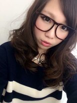 ヘアデザインアンドクリエーション リヴィエ(HAIR Design&Creation REVIE) REVIEのキュートなメガネ女子