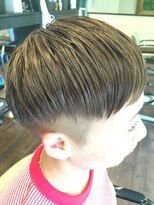 フェリーク ウジヤマダ(feerique UJIYAMADA)&nbsp;周りを刈り上げたツーブロックベリーショート