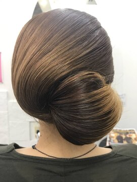 クレールドリュンヌ(clair de luna) ヘアセット