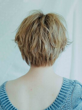 ヘアアンドリラクゼーション シャッセ(Hair&Relaxation SASE) 無造作ショート