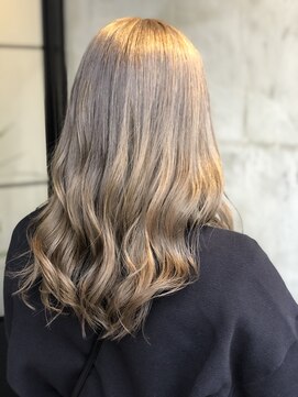 アンディ ニジュウサンド クリエイション(and D 23℃ creation) やわらかベージュカラー