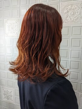 ヘンリエッタ 吉祥寺(Henrietta) ブリーチなしビビットオレンジ