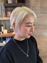 トレヘアー(tRe hair) ダブルブリーチ ブロンド 斜めバング