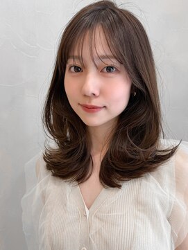 アグノス 青山(Agnos) 美髪レイヤーカットデジタルパーマミルクティーブロンド艶感