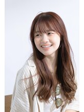 リッカ たまプラーザ(Lycka)&nbsp;やわらかく揺れる大人の韓国風ロングレイヤー