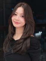 ヴィヴィッド オモテサンドウ(ViViD omotesando)&nbsp;ハイレイヤー ダークブラウン センターパート 20代30代