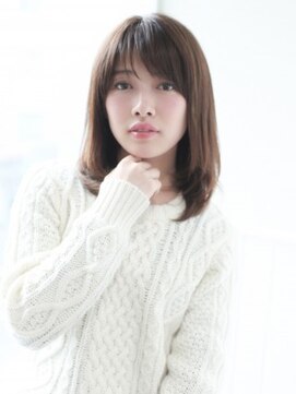 ネオリーブ クーロ(Neolive curro) まとまりやすい大人上品なミディ♪