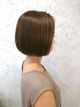 フロール(Flor) 【flor 戸塚】*ミニボブ+３Dハイライトチャコールグレー