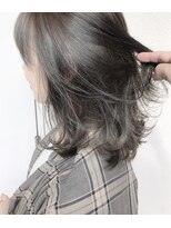 オーティティ(O-TETE)&nbsp;O-tete カーキグレージュ暗め透明感