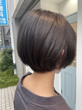 アンジョ(Anjo) 丸みショートで大人かわいいヘア/30代/40代/50代