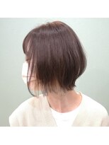 リリス(l'iris)&nbsp;大人かわいいひし形小顔外ハネショート30代40代50代透け感バング