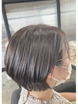 フープヘアー(HOOP.HAIR) ツヤ感グレージュ×ショートボブ
