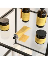 オーガニックにヘアケアとスタイリング剤