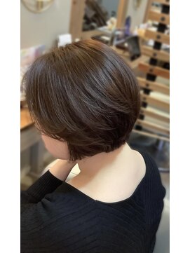 モンプルポ(momp repos) ショートボブ