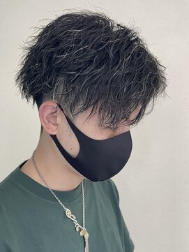 ベッロ(Bello) 相性最強!強めパーマ×ホワイトメッシュ