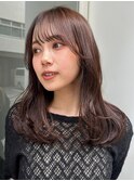 顔周りレイヤーカットくびれヘアミルクティーベージュカラー