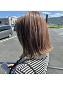 ベージュカラー