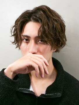 エルマーク 樟葉(L-MARK) センターパート/波巻きパーマ/スパイラルパーマ/men's