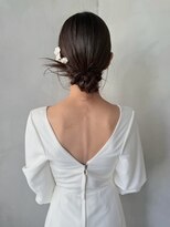 オモチャ(OMOCHA)&nbsp;ナチュラルな抜け感が魅力のまとめ髪